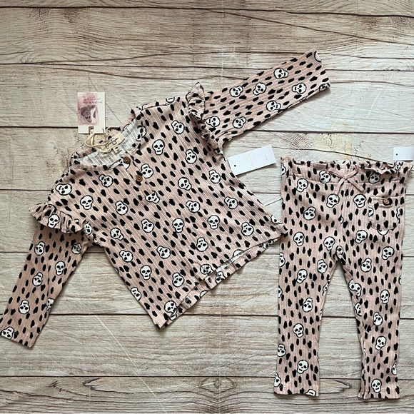 Jessica Simpson Skull 💀 2-piece set - NEW - Picture 1 of 7